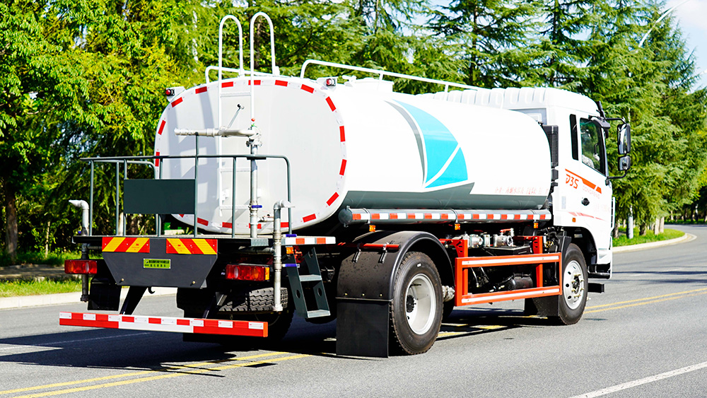 东风D3S绿化喷洒车