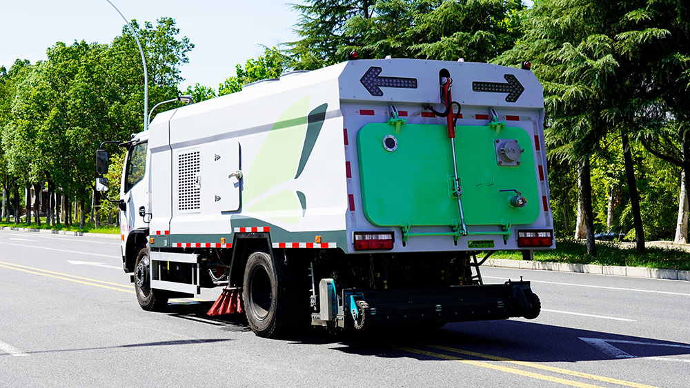 东风福瑞卡道路污染清除车