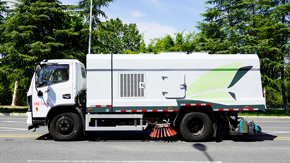 东风福瑞卡道路污染清除车