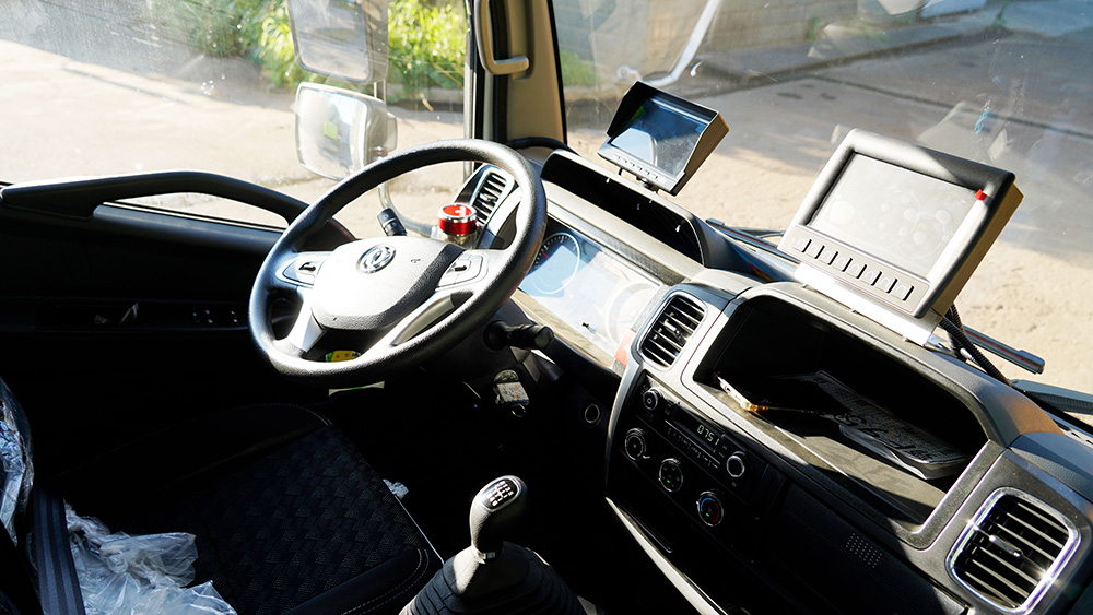 东风多利卡洗扫车