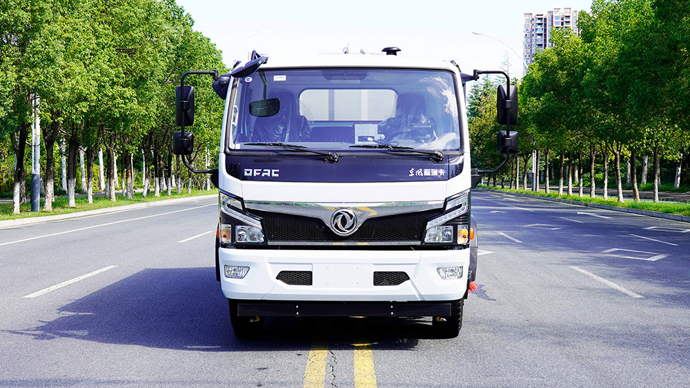 东风福瑞卡洗扫车