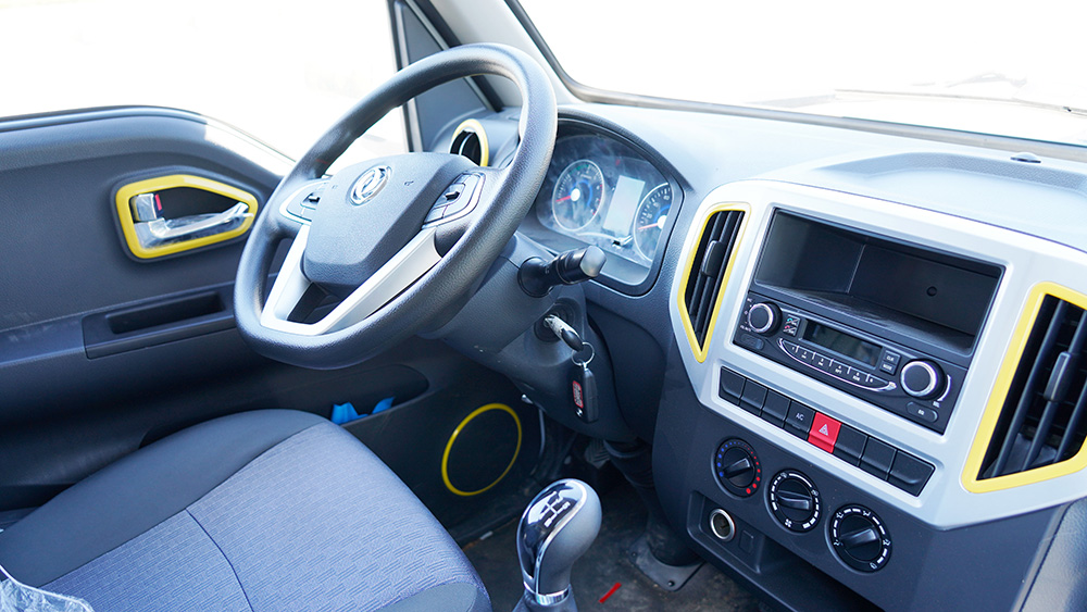 东风途逸扫路车