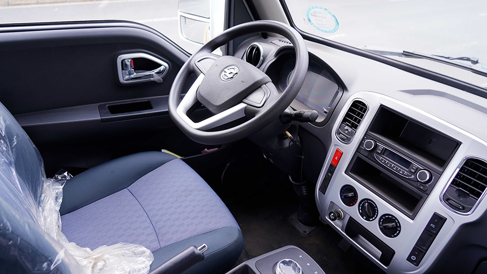 东风华神纯电动洒水车