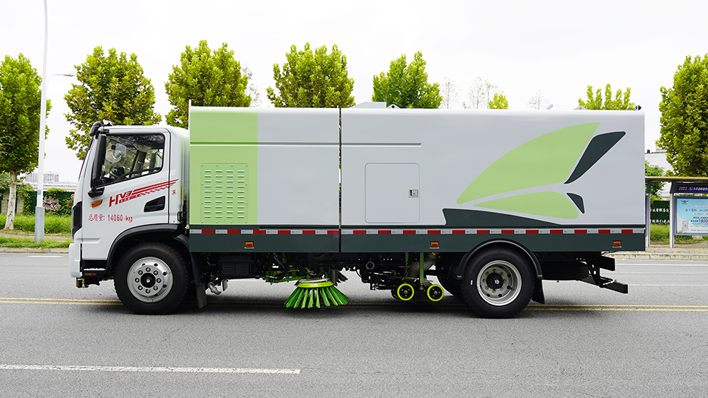 东风华神纯电动洗扫14吨