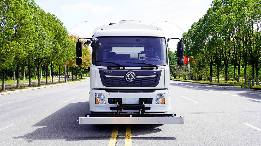 东风天锦高速清扫车