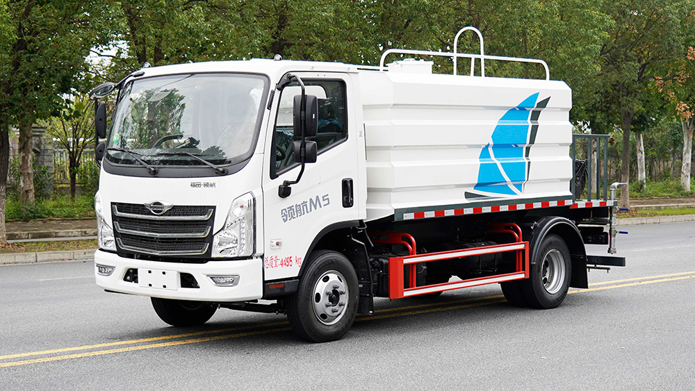 福田领航净浆洒布车