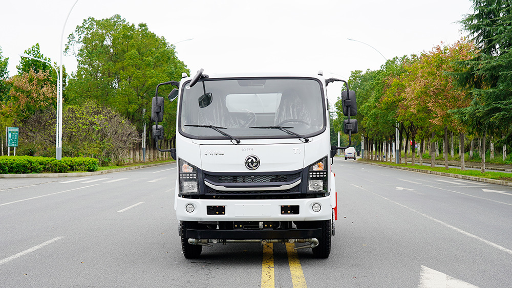 东风华神12吨绿化喷洒车