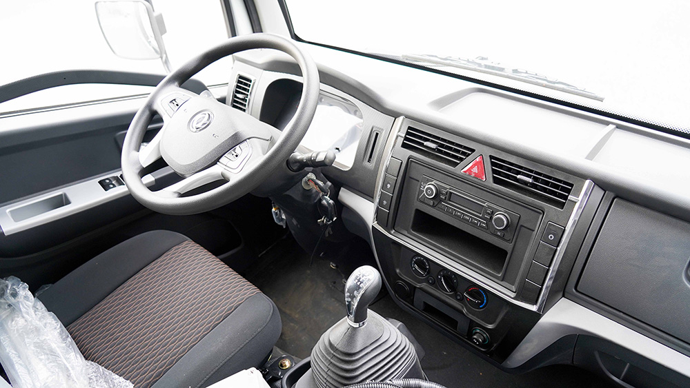 东风大多利卡发电厂吸尘车