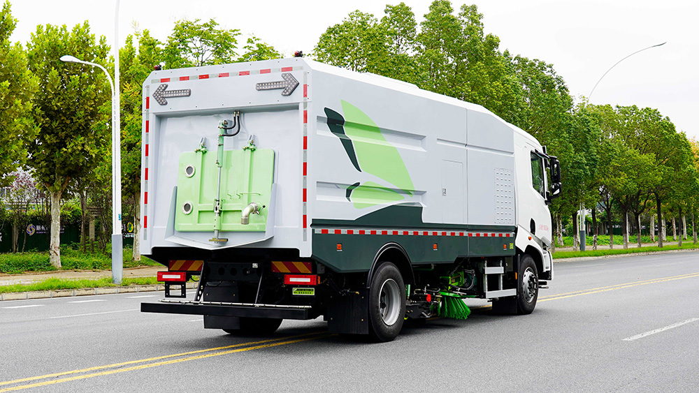 比亚迪洗扫车18吨