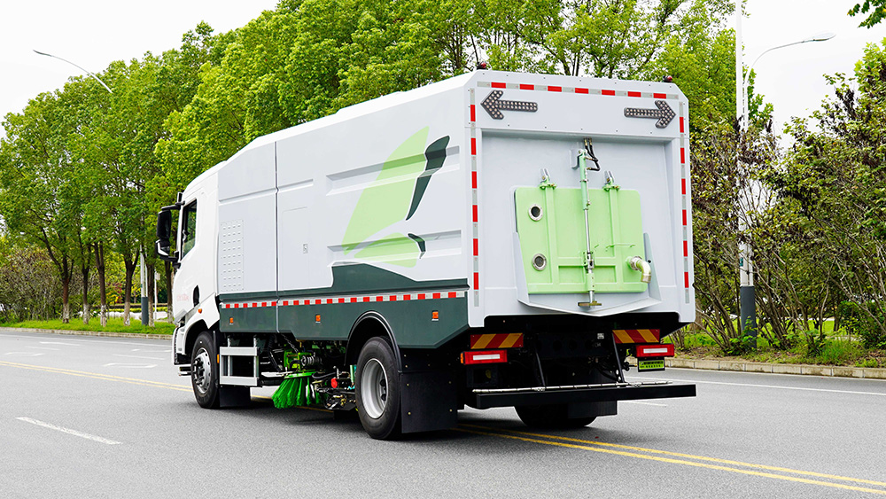 比亚迪洗扫车18吨