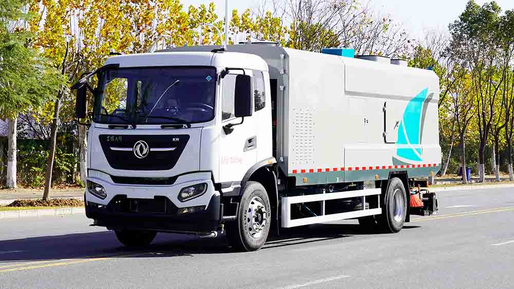 东风天锦纯电动道路污染清除车