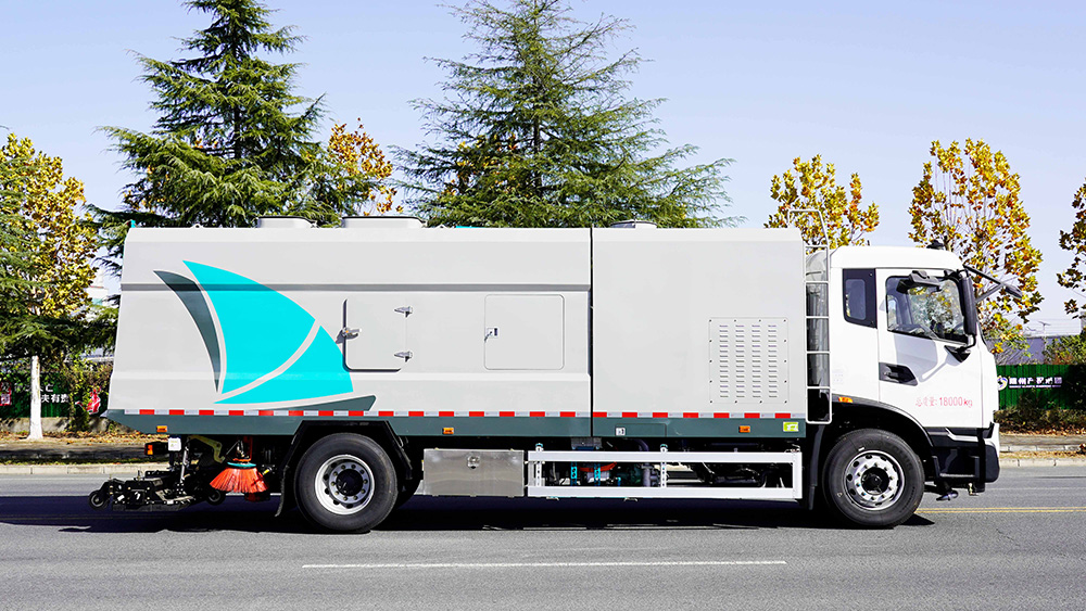 东风天锦纯电动道路污染清除车
