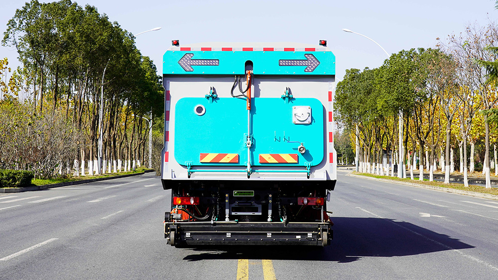 东风天锦纯电动道路污染清除车
