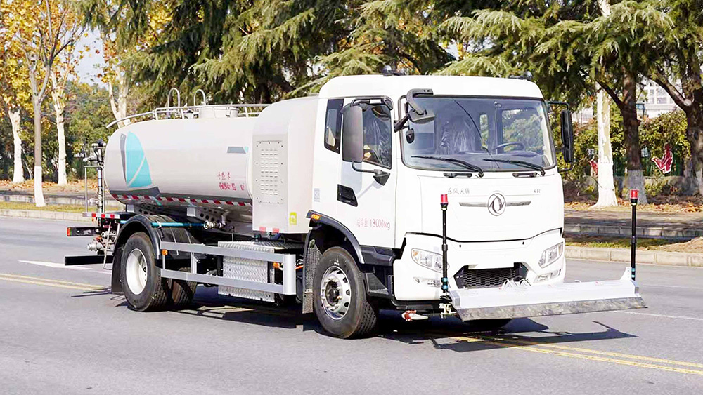 东风天锦纯电动抑尘洒水车