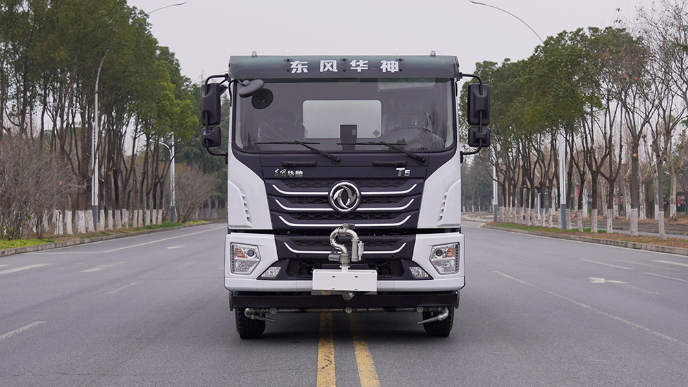 东风华神多功能抑尘车